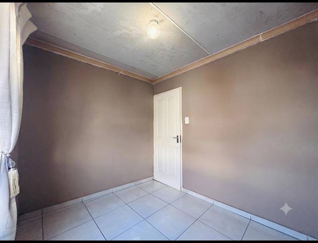3 BEDROOM HOUSE FOR SALE IN VANDERBIJLPARK CE 4